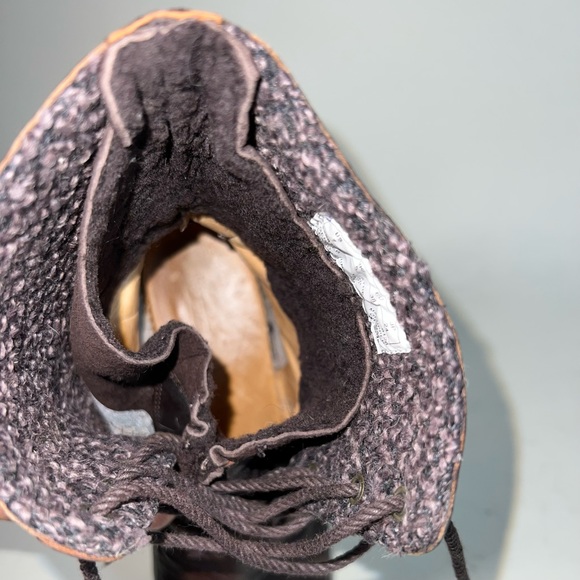 Timberland Boot Company Genuine Leather Ankle Boots - Picture 9 of 12